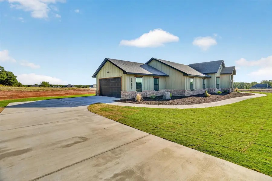 1097 Colt Road, Springtown, TX 76082 - #3