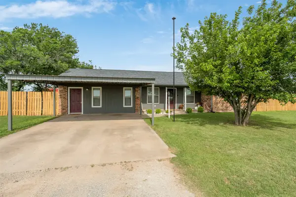 717 N West Avenue, Holliday, TX 76366
