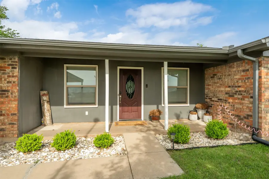 717 N West Avenue, Holliday, TX 76366 - #2