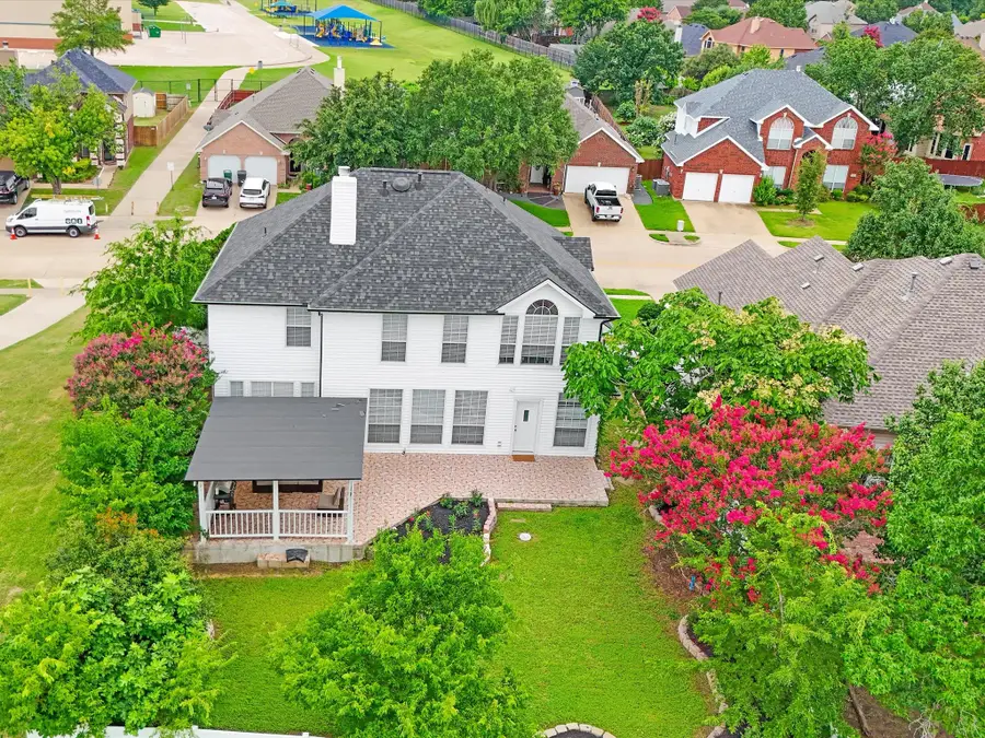 615 E Lynn Creek Drive, Arlington, TX 76002 - #2