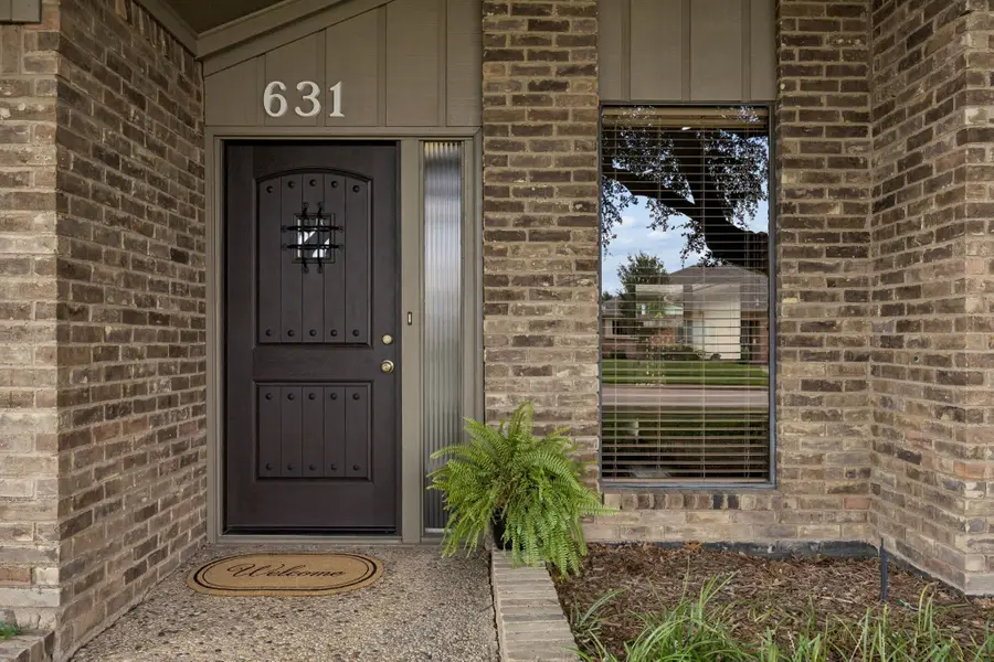 631 Sheffield Drive, Richardson, TX 75081 - #2