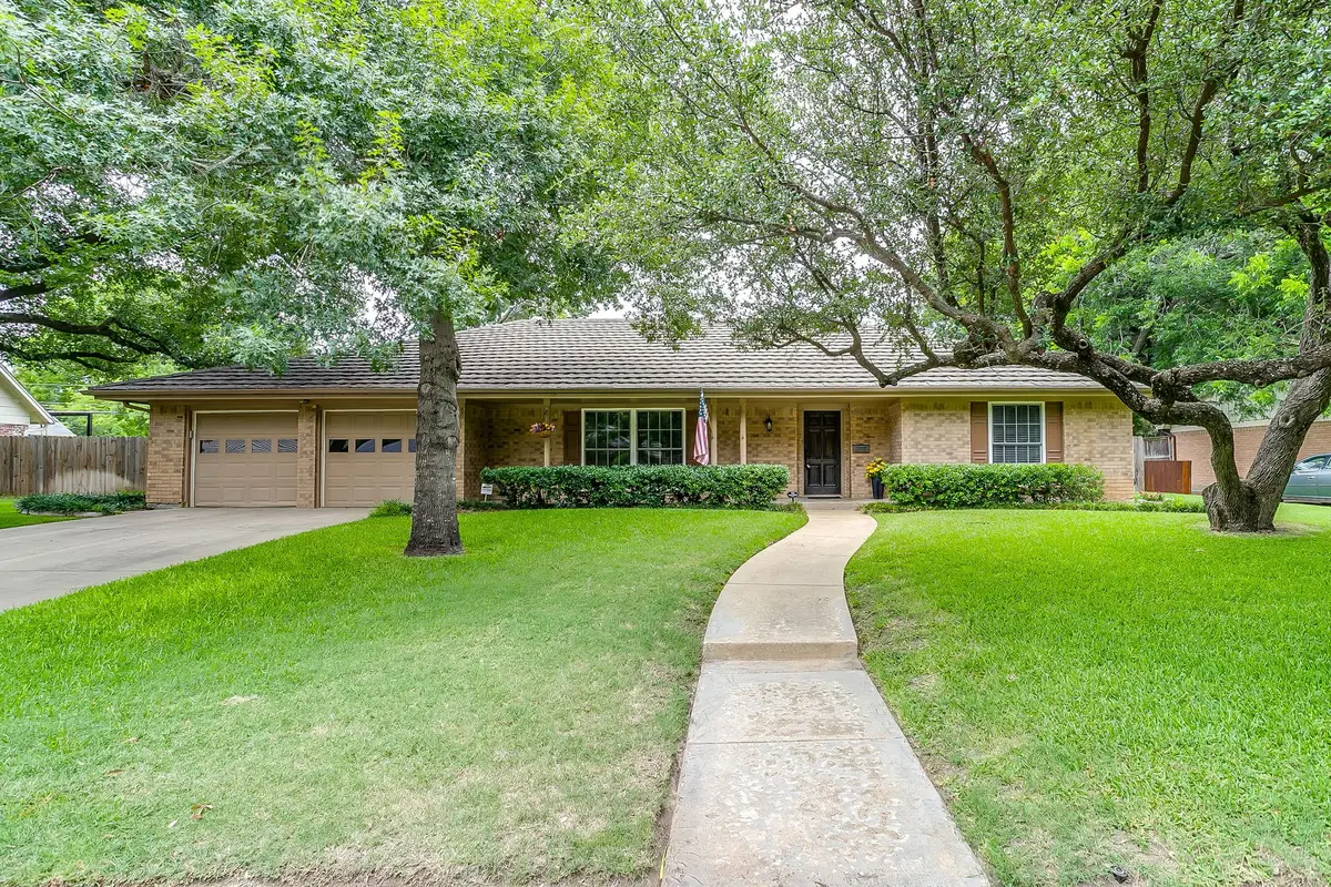 8520 Marys Creek Drive, Benbrook, TX 76116 - #1