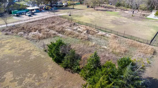20 S Lancaster Hutchins Road, Lancaster, TX 75146
