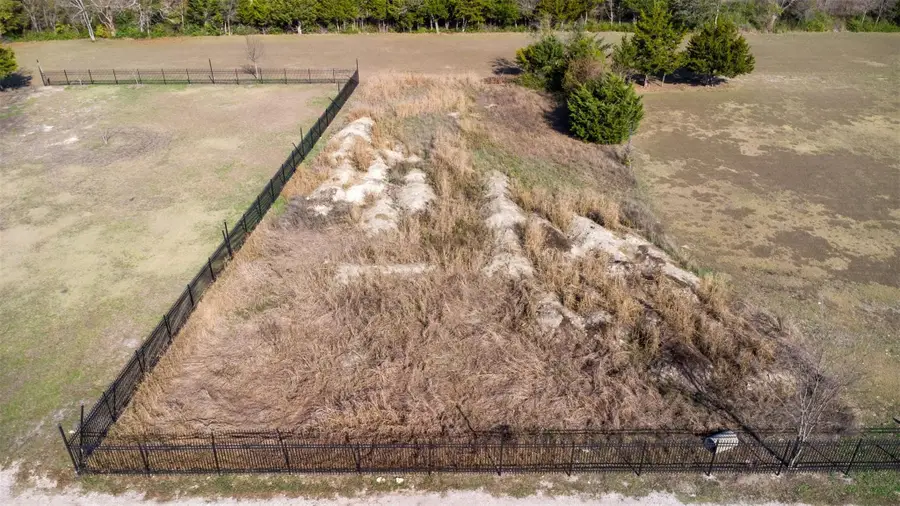 20 S Lancaster Hutchins Road, Lancaster, TX 75146 - #2