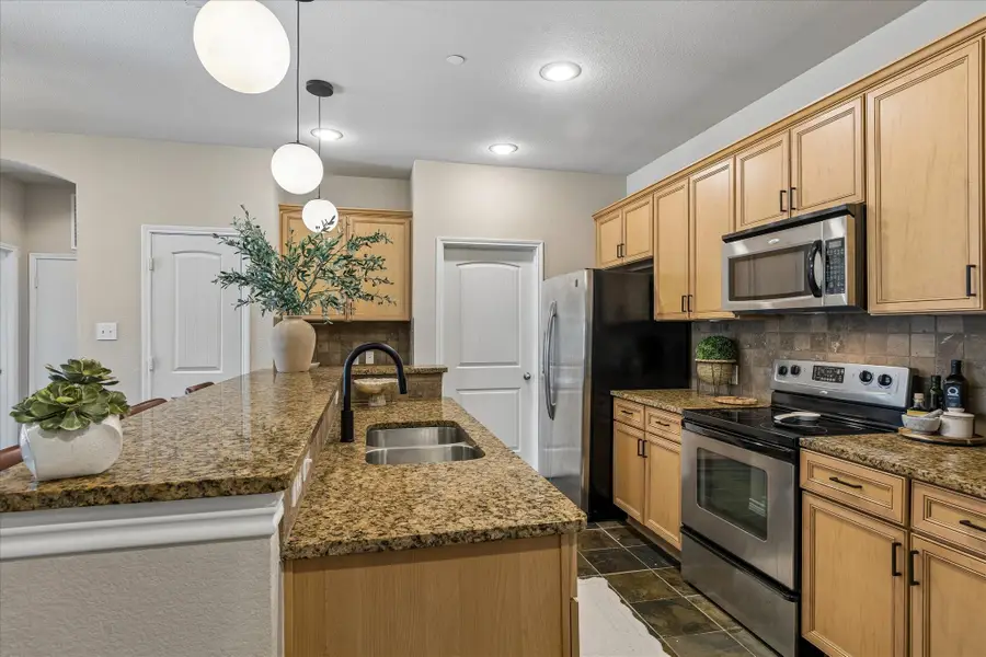 950 Henderson Street #1220, Fort Worth, TX 76102 - #3