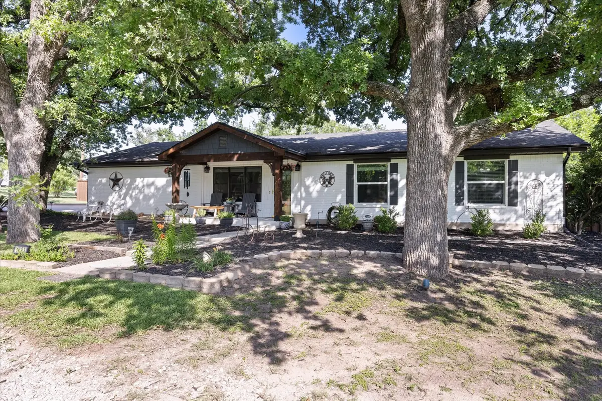1003 Newell, Hudson Oaks, TX 76087 - #1