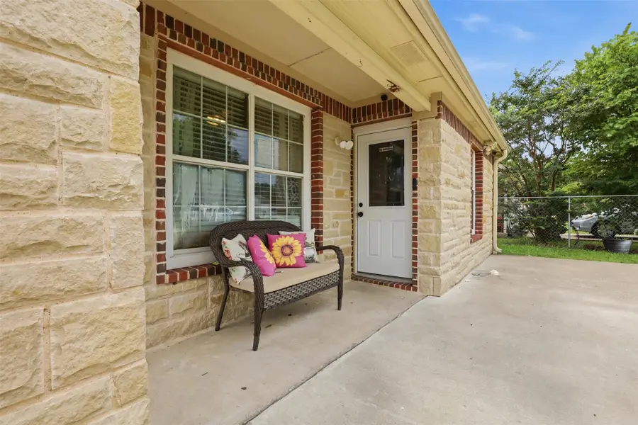 201 Eastland Street, Cleburne, TX 76031 - #2