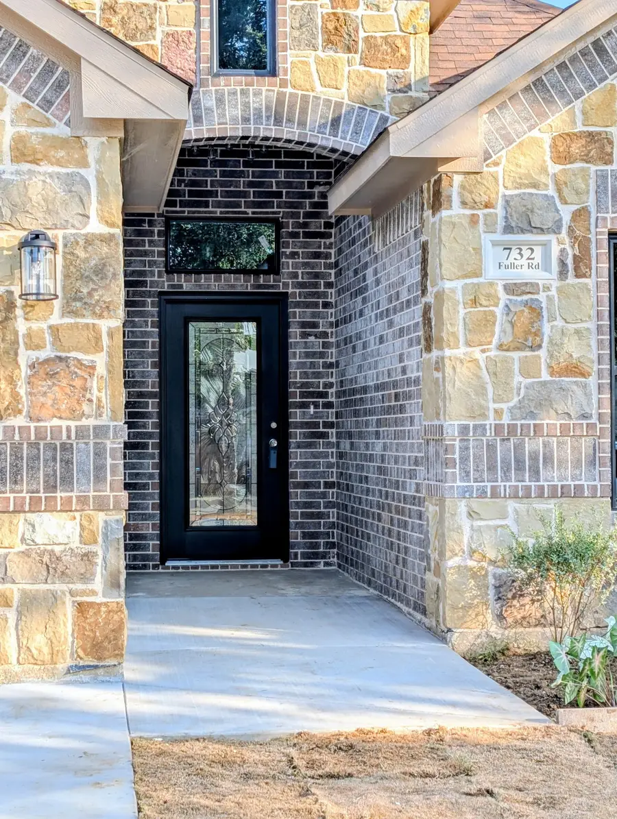 732 Fuller Avenue, Cleburne, TX 76031 - #2