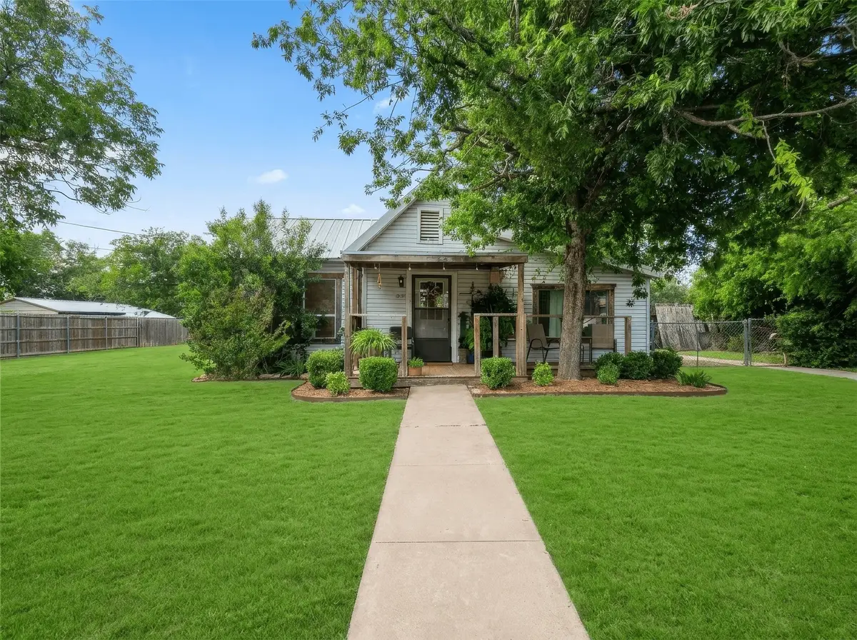 122 W Harris Street, Dublin, TX 76446 - #1