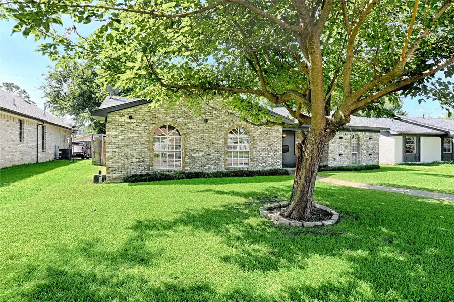 810 Waikiki Drive, Garland, TX 75043 - #3