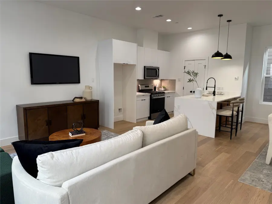 629 N Tyler Street #101-108, Dallas, TX 75208 - #3