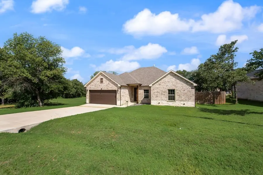 836 Haynie Drive, Runaway Bay, TX 76426 - #2