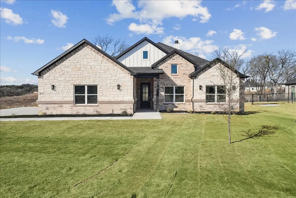 340 Slimp Bluff, Azle, TX 76020 - #1