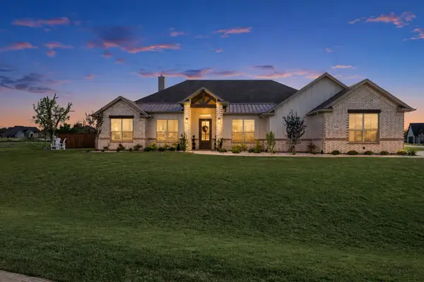 2516 Birchwood Drive, Granbury, TX 76049