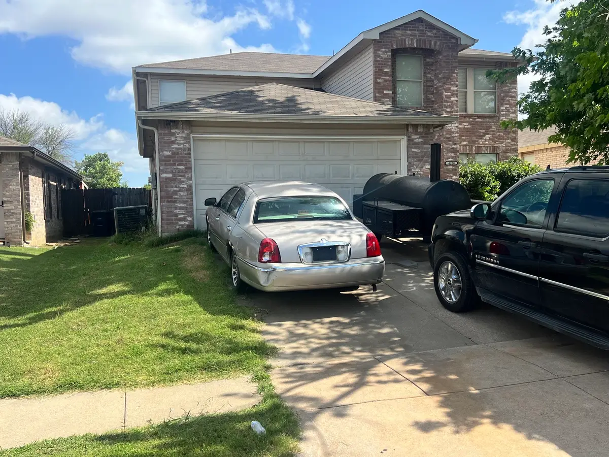 4320 Meadowknoll Drive, Fort Worth, TX 76123 - #1