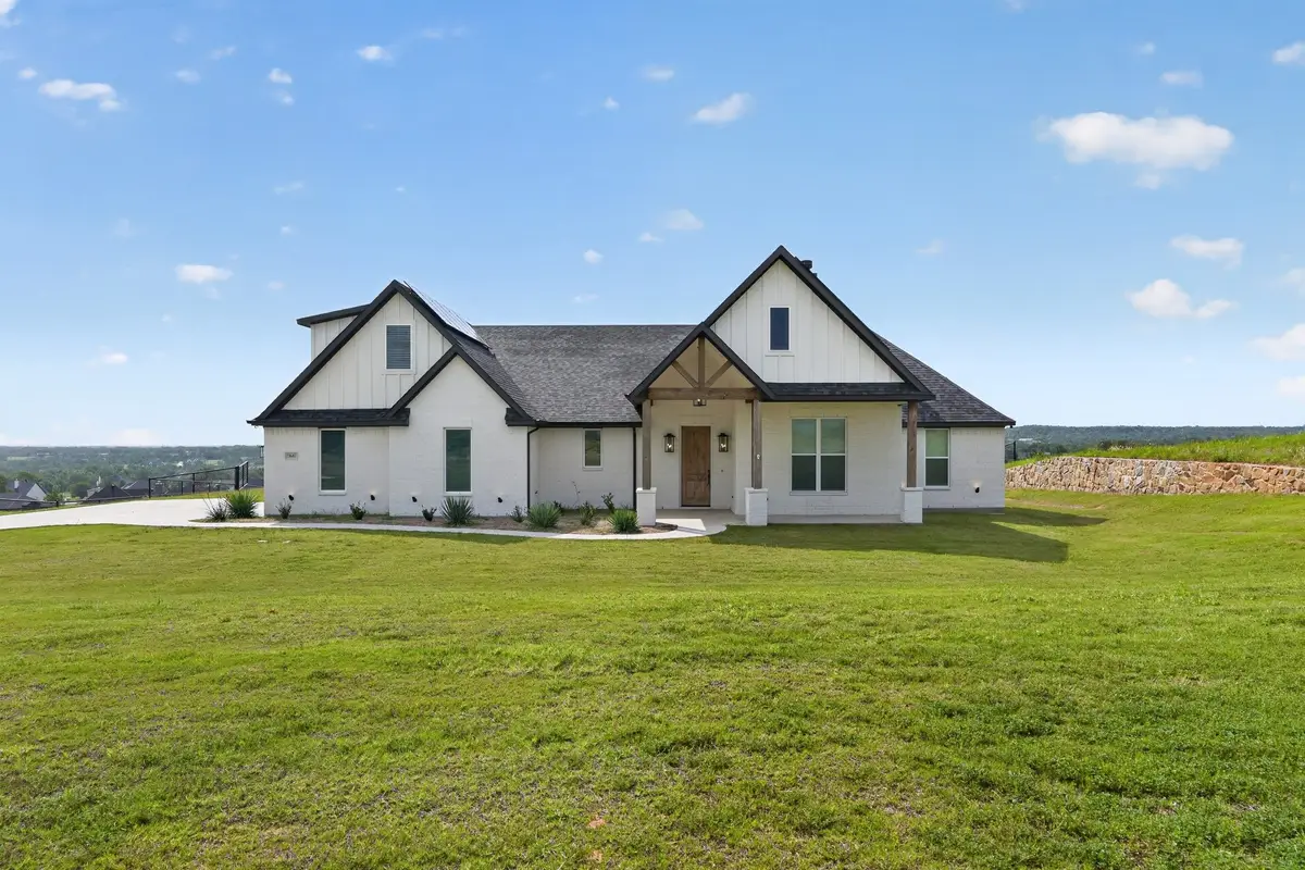 1040 Agnes N, Springtown, TX 76082 - #1