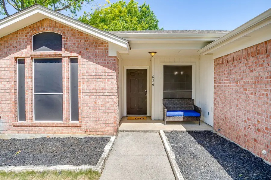 636 Cumberland Drive, Burleson, TX 76028 - #2