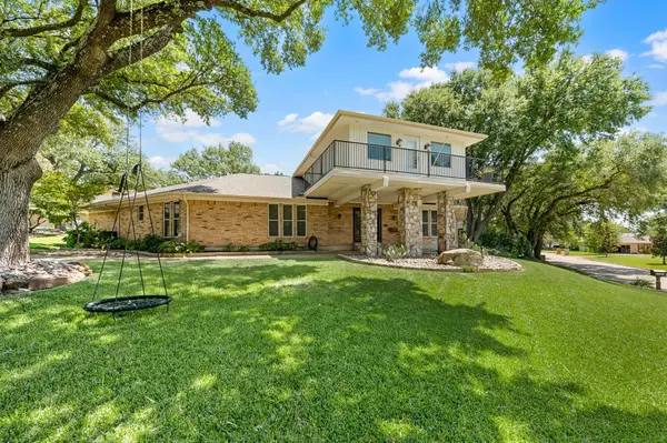 1501 S Lakeshore Drive, Rockwall, TX 75087