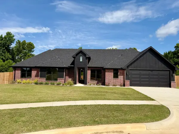984 Mallard Drive, Lindale, TX 75771