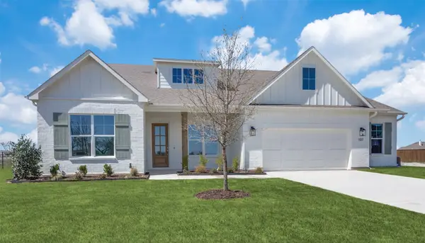 107 Evanston Street, New Fairview, TX 76078
