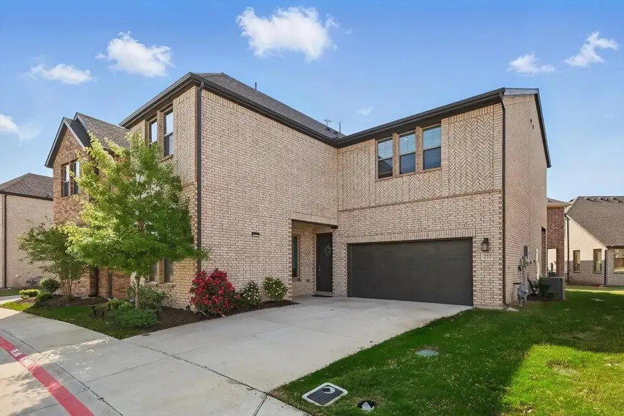 222 Woodson Street, Irving, TX 75063 - #2