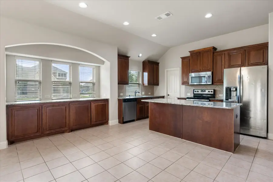 6633 Meadow Glen Drive, Midlothian, TX 76065 - #3