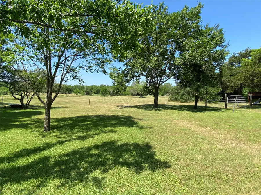 516 S Mckinney Street, Mexia, TX 76667 - #3