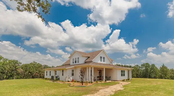 2094 Jim Harry Loop, Sunset, TX 76270