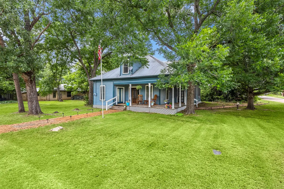 601 W 5th Street, Maypearl, TX 76064 - #1