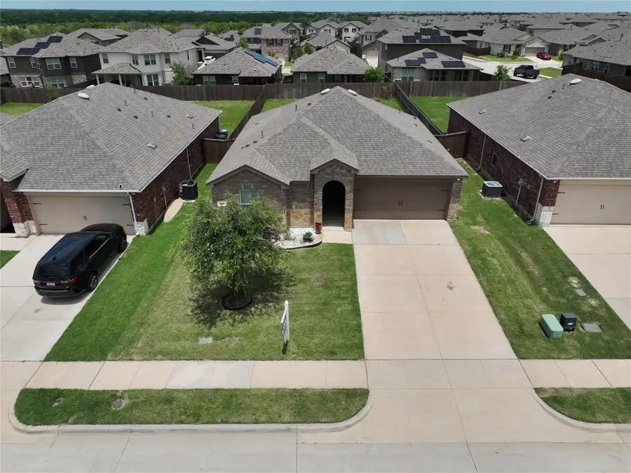 825 Alton Drive, Aubrey, TX 76227 - #2