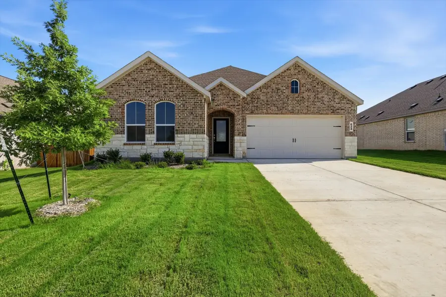 624 Mare Drive, Aubrey, TX 76227 - #2