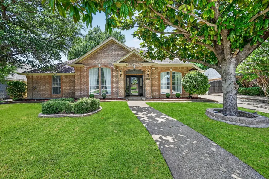 5426 Emerald Park Boulevard, Arlington, TX 76017 - #2