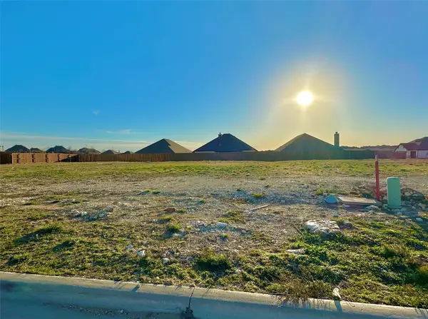 704 Broken Bow Lane, Cleburne, TX 76033