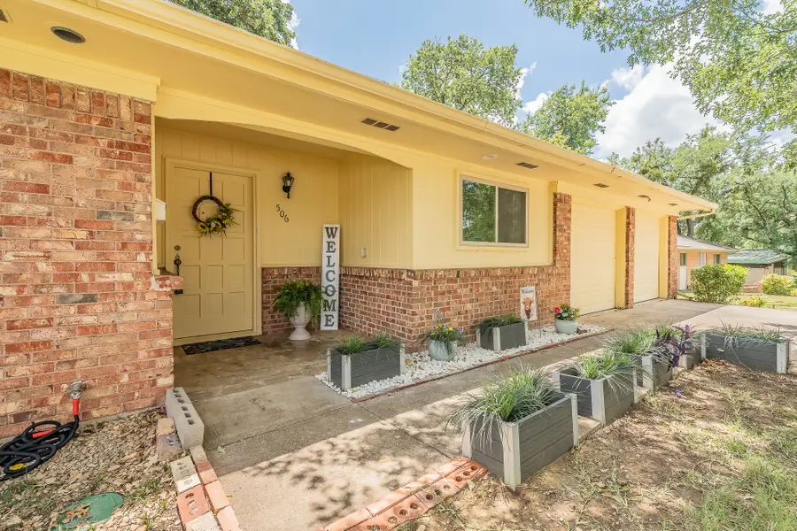 506 E Huitt Lane, Euless, TX 76040 - #2