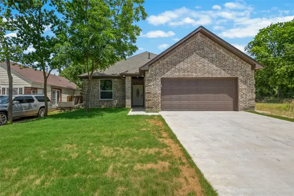 820 N Wood Street, Denton, TX 76209