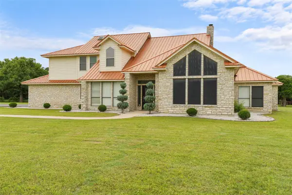 4895 Meadow Brze Court, Fort Worth, TX 76140