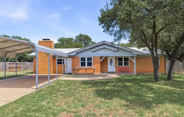 1608 Campa Drive, Brownwood, TX 76801