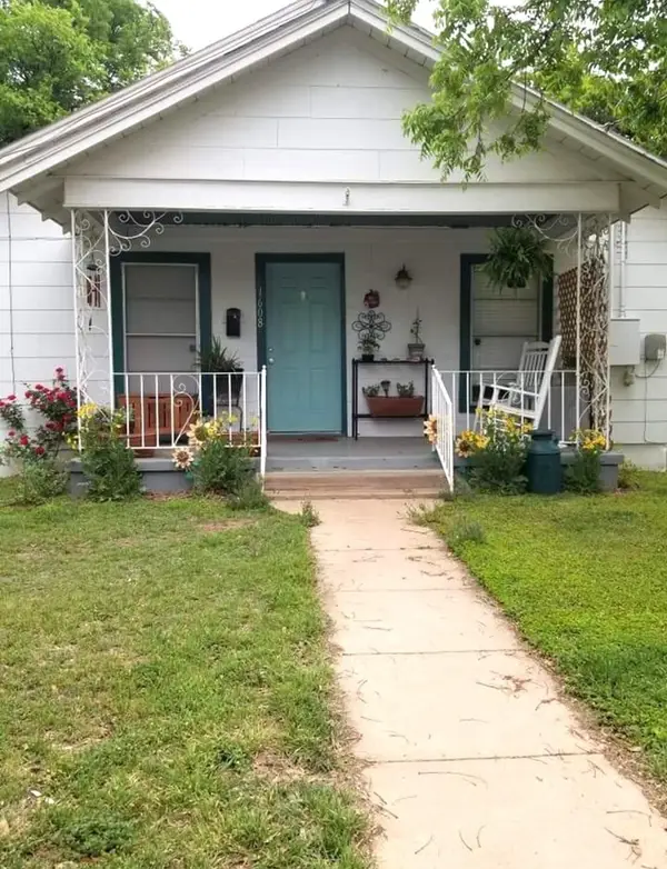 1608 Durham Avenue, Brownwood, TX 76801