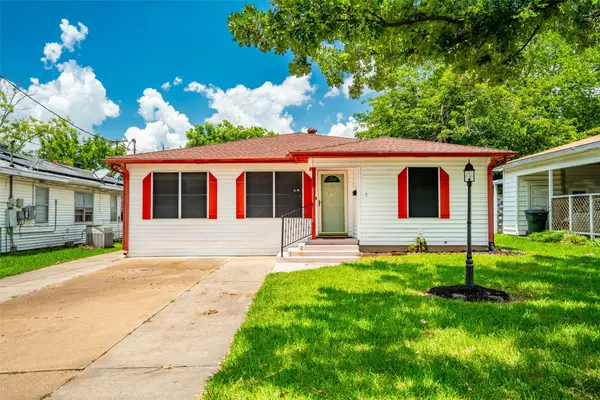 219 W Wilson Avenue, Sherman, TX 75090