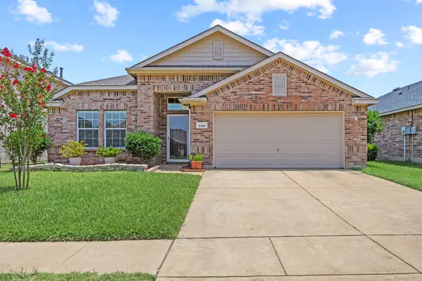 714 Bastrop Drive, Arlington, TX 76002