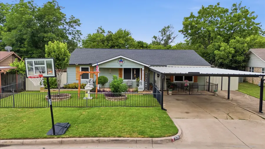 520 Thompson Drive, Saginaw, TX 76179 - #2