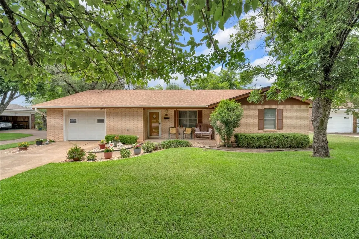 419 S Williams Street, Hamilton, TX 76531 - #1