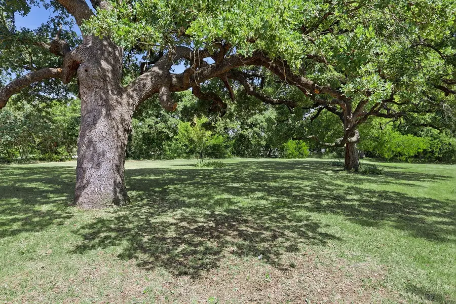 101 Colonial Parkway, Burleson, TX 76028 - #3