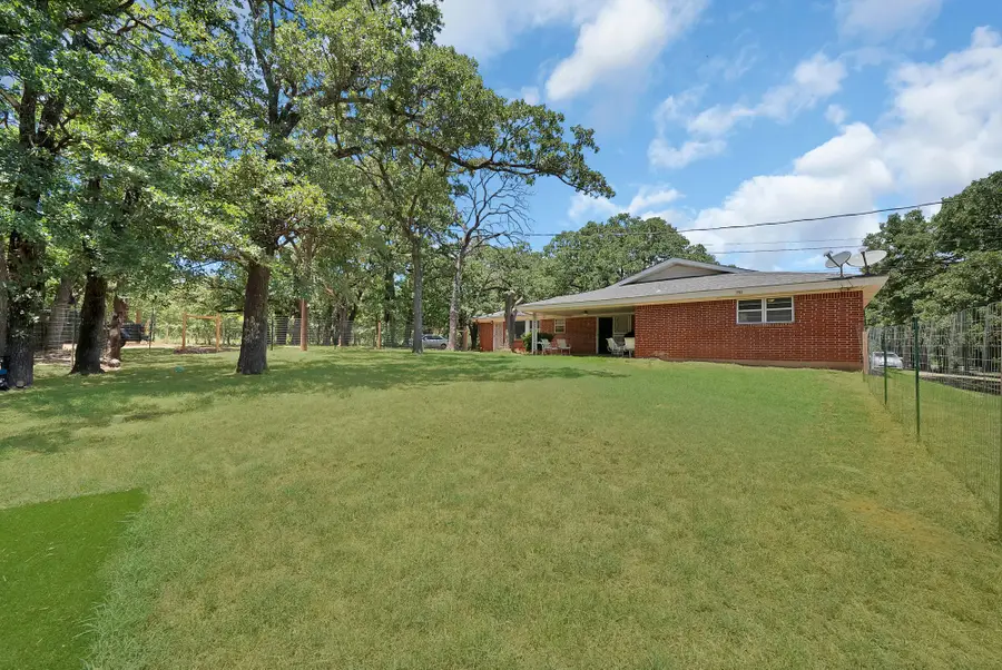 305 W Bethesda Road, Burleson, TX 76028 - #2