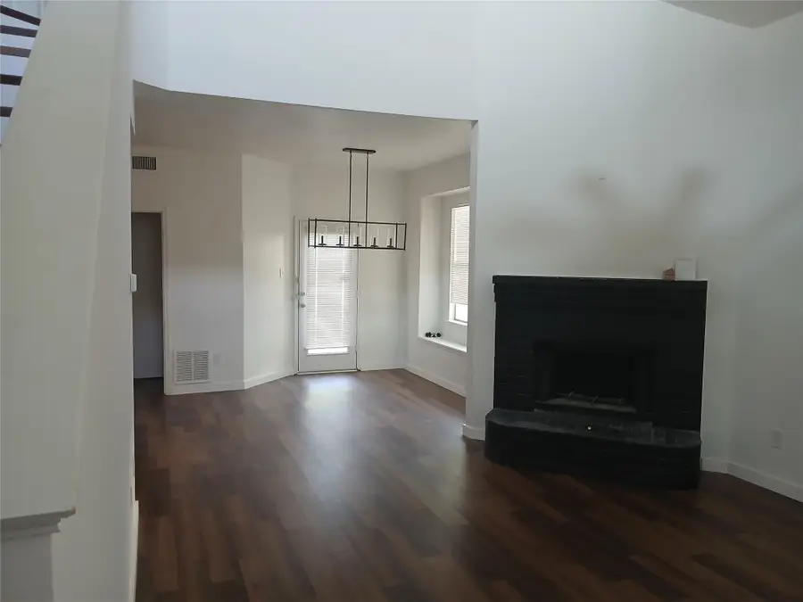 4305 Sierra Drive, Grand Prairie, TX 75052 - #3