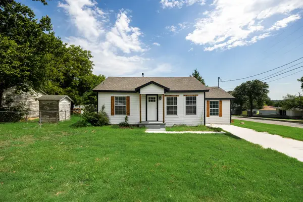321 W 7th Street, Weatherford, TX 76086