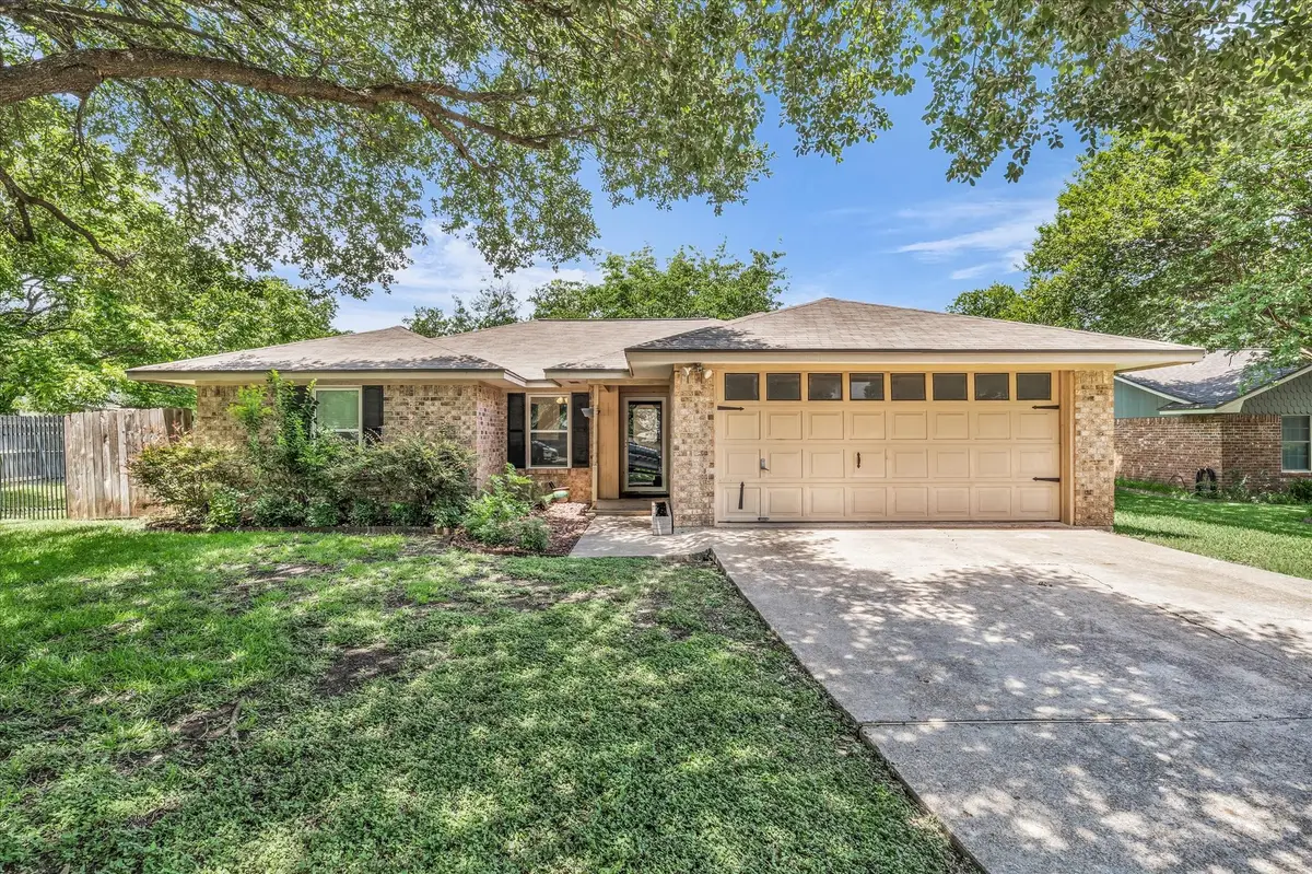 316 E Chapman Road, Hewitt, TX 76643 - #1