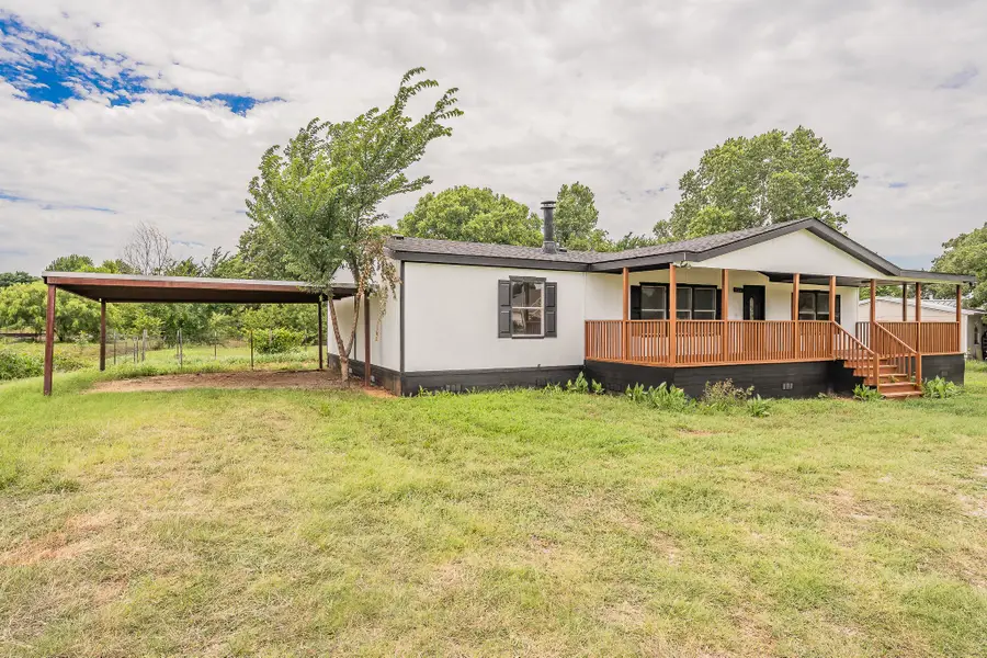 153 Clay Court, Springtown, TX 76082 - #2