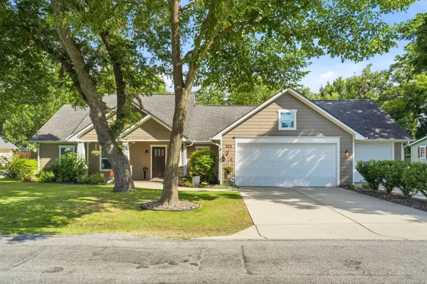 321 W Jefferson Street, Van Alstyne, TX 75495