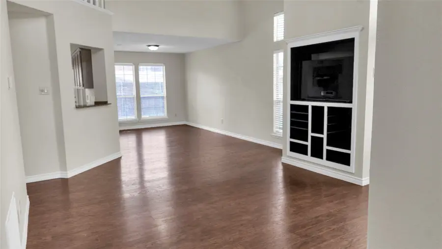 517 Las Cruces Drive, Irving, TX 75063 - #3